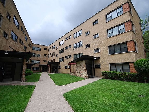 2nd image of 10214 S Walden Pkwy APT B3