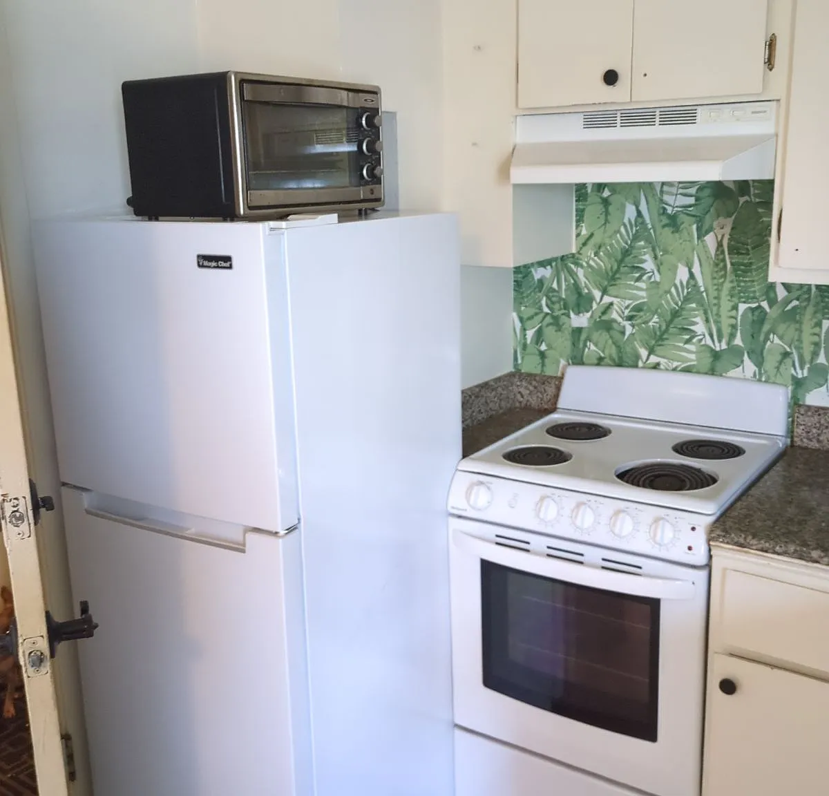 305 Beach St — Photo 2