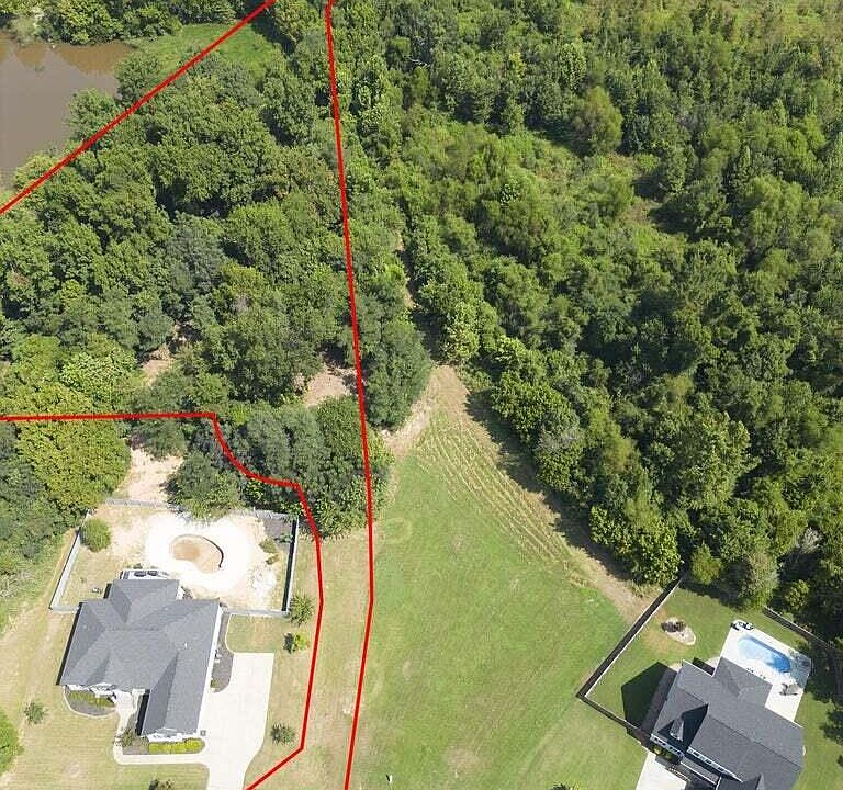 2nd image of 5 Rivernorth Dr