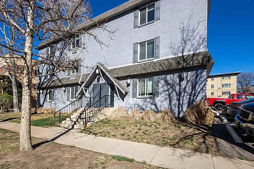 Pearl Apartments Photo 1