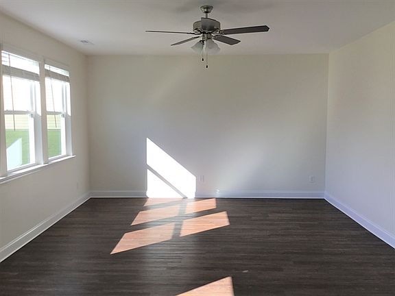 3rd image of 4817 Weber Ct
