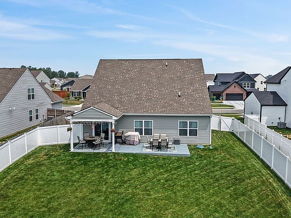 5th image of 952 Borealis Dr