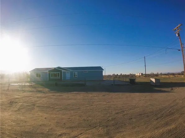 14058 Monte Vista Rd, Phelan, CA 92371