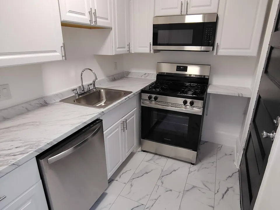 837 Hollins St #1C