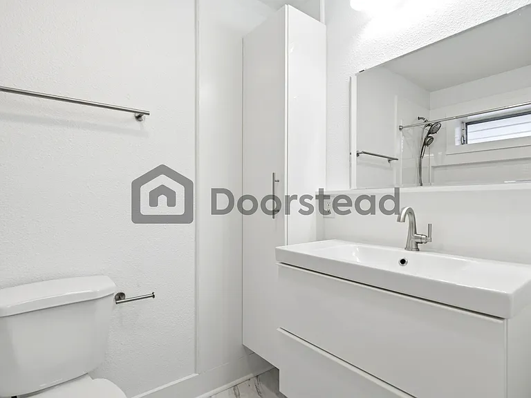 4804 Hillspring Cir #B — Photo 17