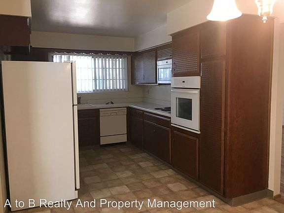 2nd image of 1181 Park Glen Ct