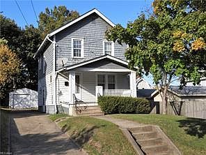 1st image of 865 Wilmot St