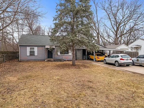 1884 Will James Rd, Rockford, IL 61109