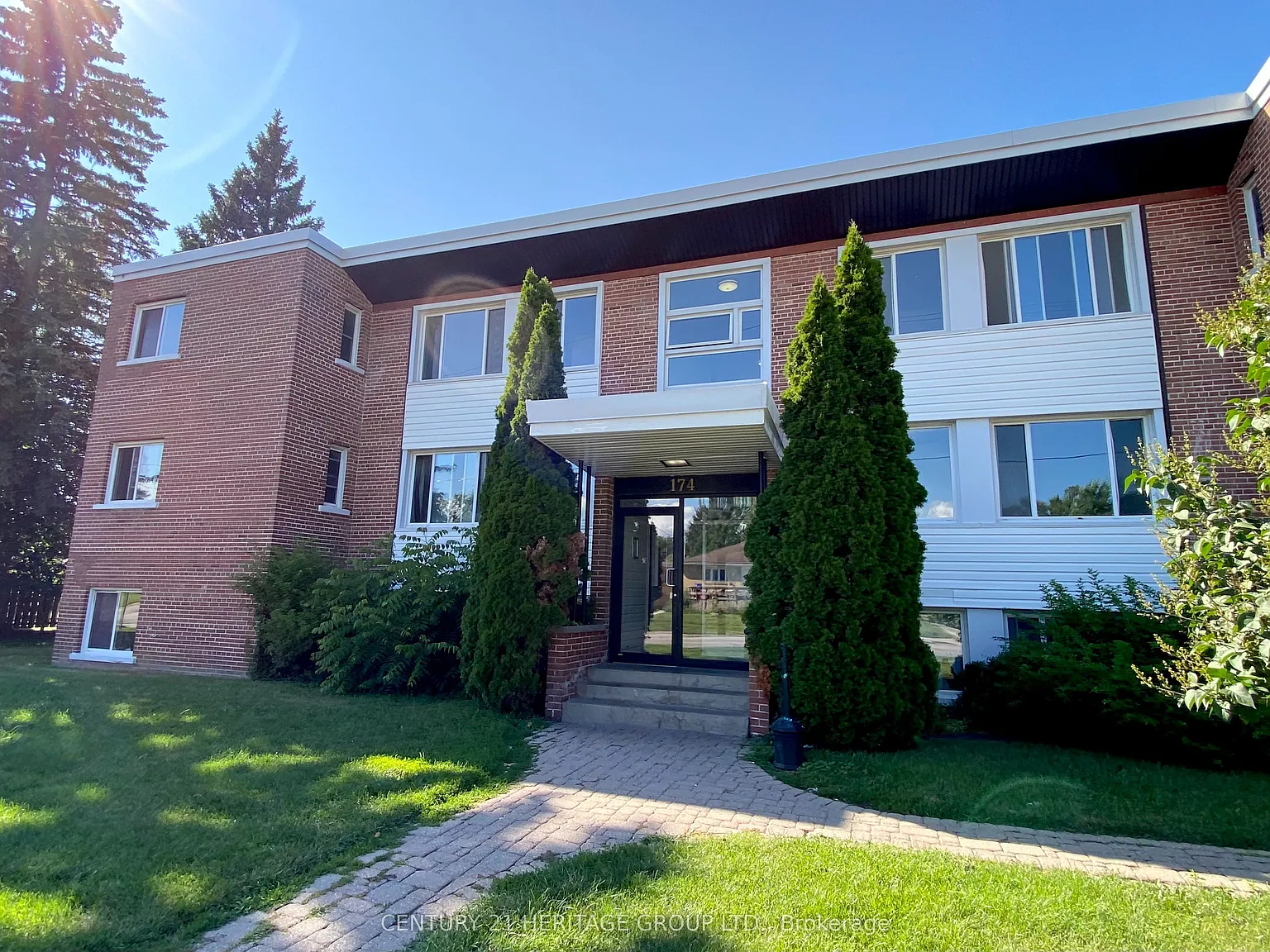 2 bed, $1,999 — Photo 2