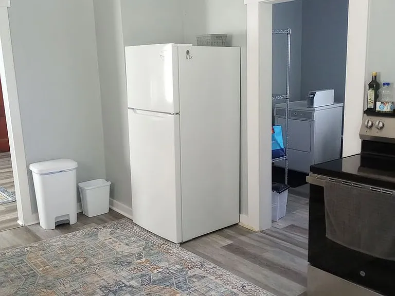 1344 Oakes St — Photo 31