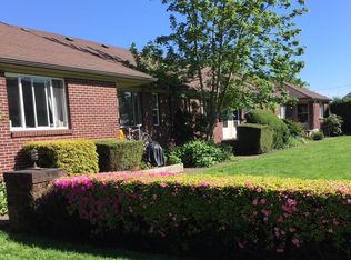 4236 SE Salmon St APT E, Portland, OR 97215