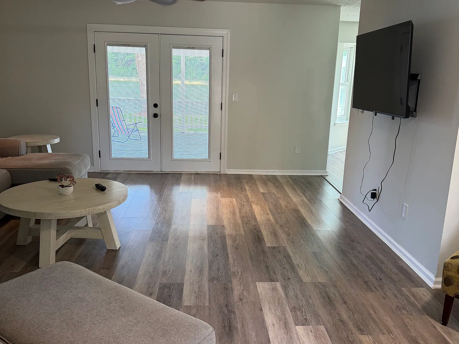 3 bed, 2.5 bath, 1704 sqft, $3,750 — Photo 2
