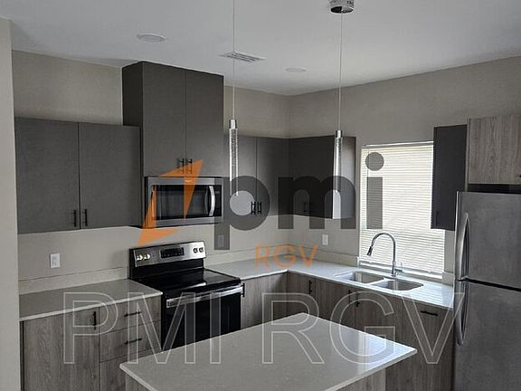 5th image of 5809 Puffin Ave #1