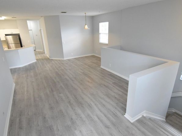 102 Lighthouse Cir APT B