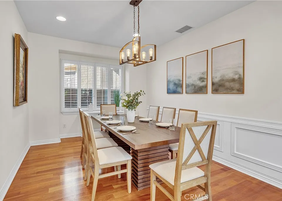 17 Riveroaks