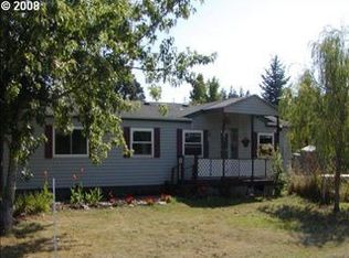 201 1st St, Amity, OR 97101