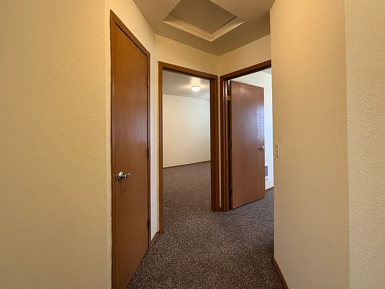 Alder Crossing Apartments — Photo 3
