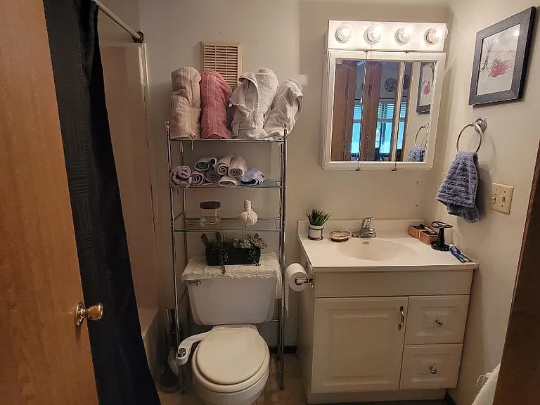 920 Maine St — Photo 5