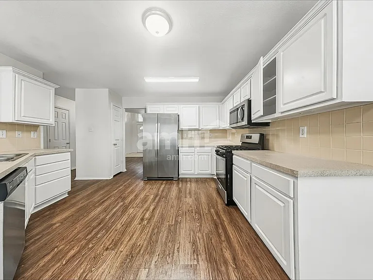1135 Trinity Trl — Photo 3