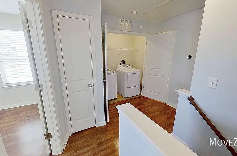 1637 Brownairs Ln — Photo 23