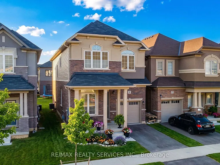 9 Copeman Ave — Photo 35