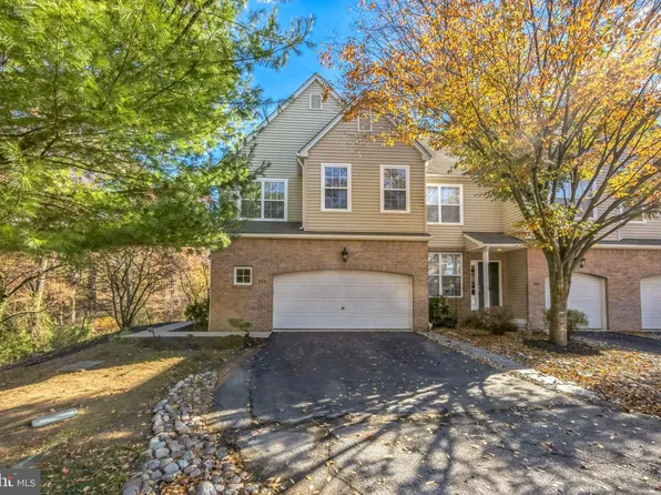 267 E Hillcrest Ave, West Grove, PA 19390
