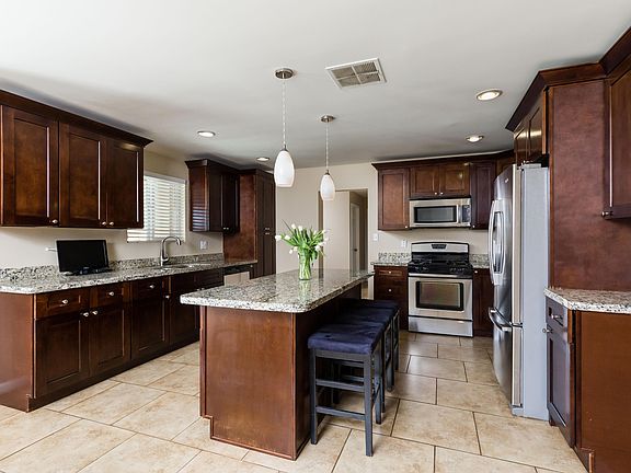 4th image of 4520 N 82nd St