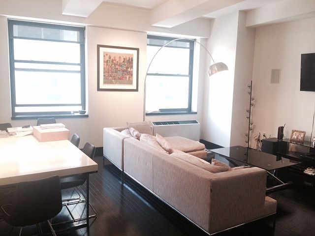1st image of 18-20 Pine St #815