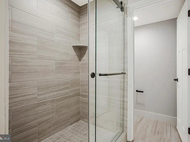 1316 Juniper St — Photo 21