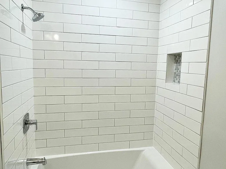 1032 Churchill Downs Ct #B — Photo 11