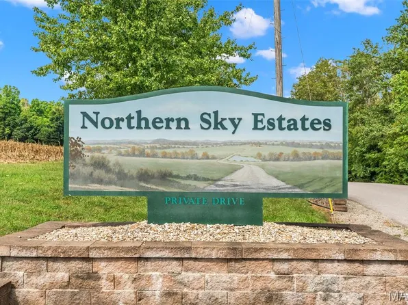 9 Northern Sky Dr, Washington, MO 63090