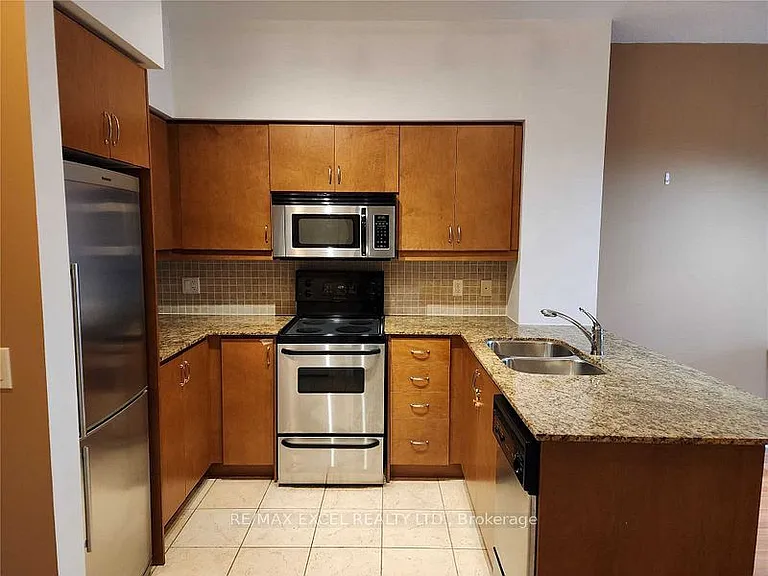 319 Merton St #507 — Photo 2