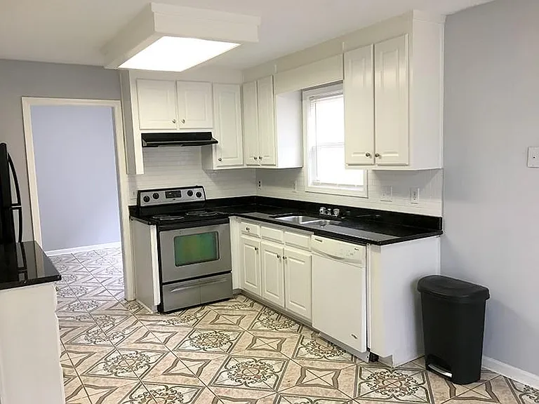 2515 Freemans Walk Dr — Photo 16