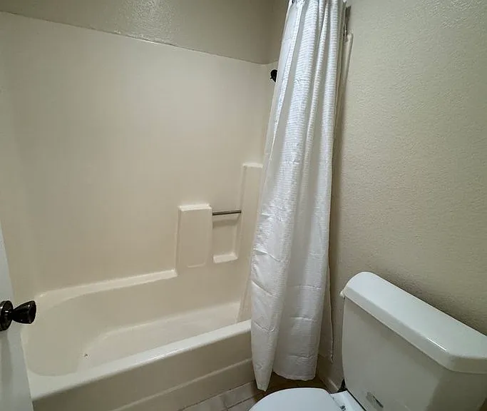 126 Jericho Circle Gln — Photo 17