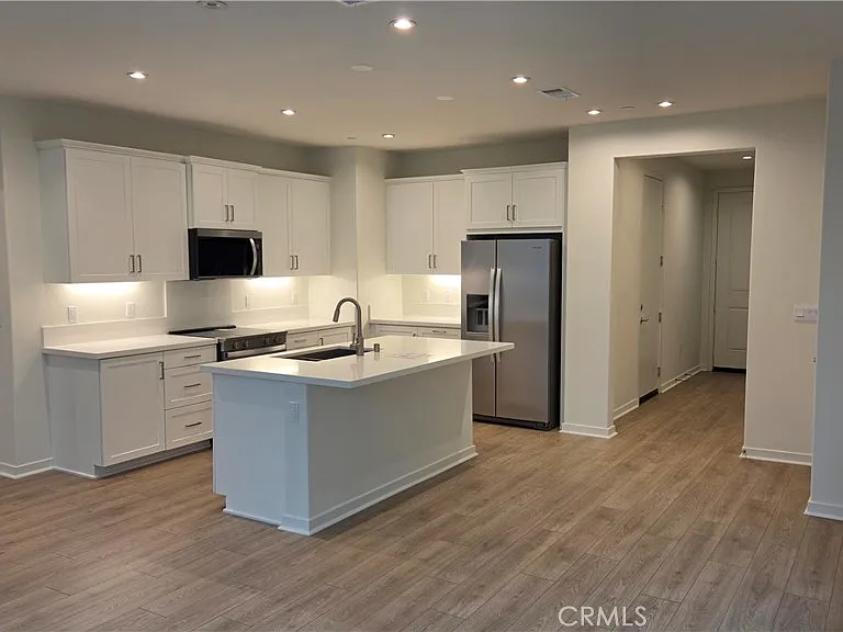 6333 Sierra Vista Ln — Photo 11