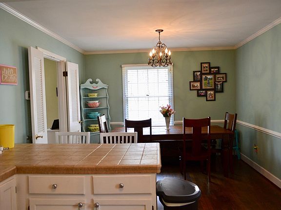 4th image of 2026 Woodcrest Dr