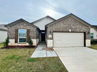 13018 Laura Lake Dr, Willis, TX 77318