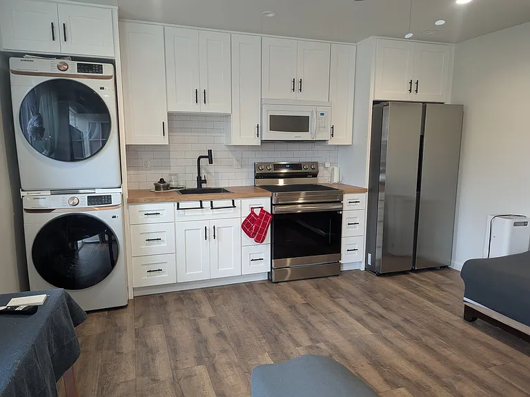 16417 Wilton Pl — Photo 13