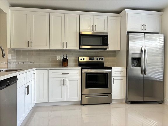 2nd image of 5505 Fairway Park Dr APT 102