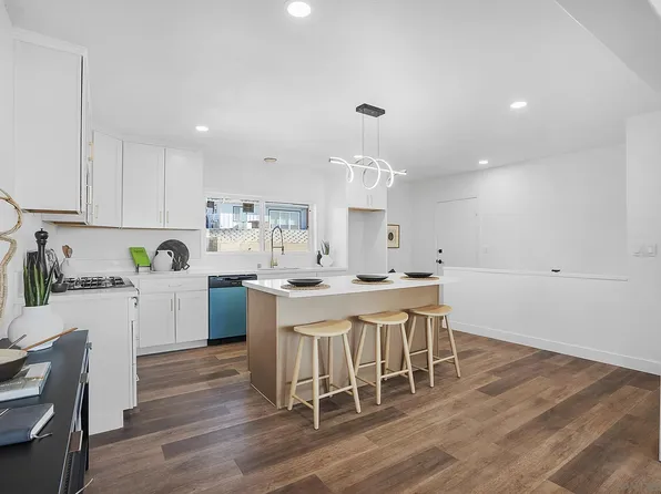 5528 San Onofre Ter, San Diego, CA 92114