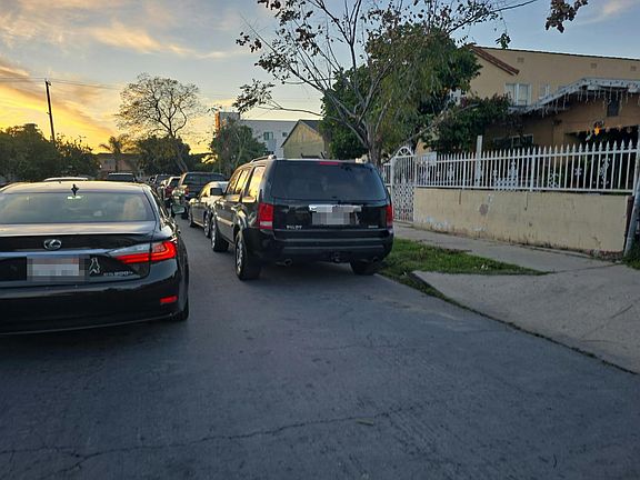 5th image of 1411 W 38th St