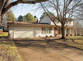 5200 White Post Rd, Bettendorf, IA 52722