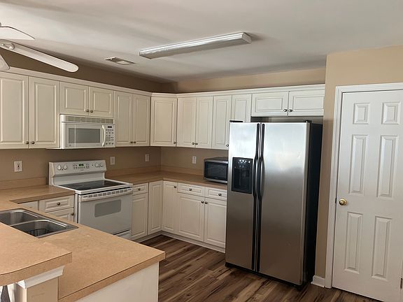 5th image of 605 Summer Crest Rd