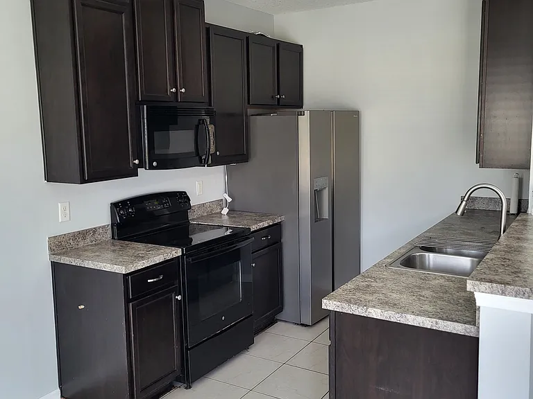83 Moultrie Village Ln — Photo 10