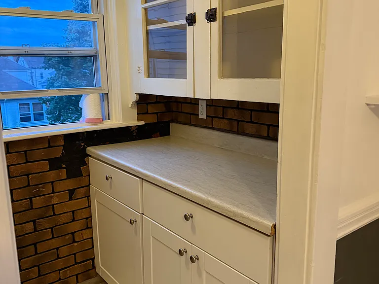 618 Reservoir Ave #3 — Photo 5