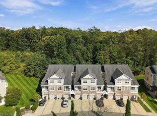 305 Waterview Ct #305, Hanover Twp., NJ 07927