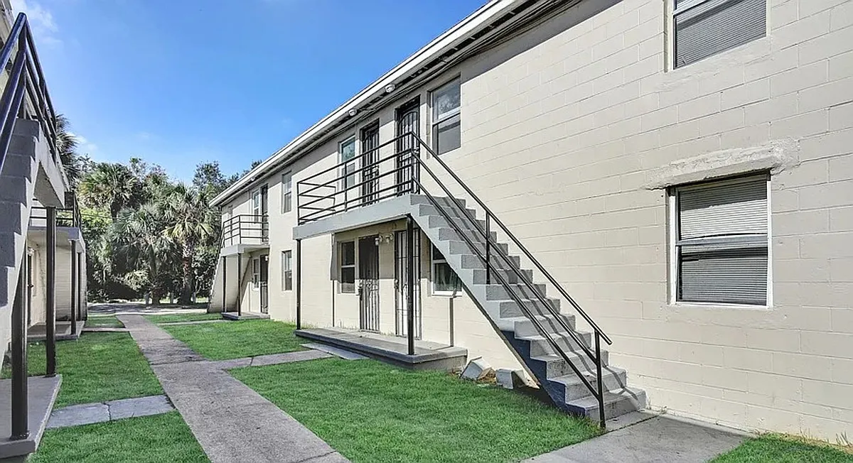 Building Photo - 1330 Barnett St