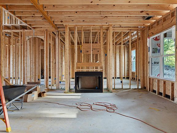 3rd image of 105 Cypress Bend Cv
