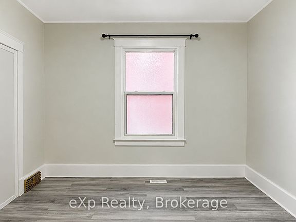 5th image of 238 Elizabeth St