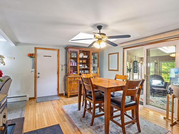 5th image of 242 Spurwink Avenue